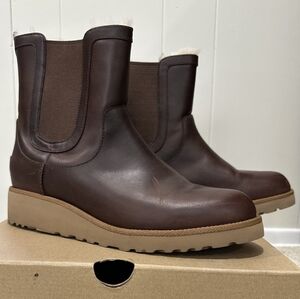 UGG Men's Brown Leather Boots